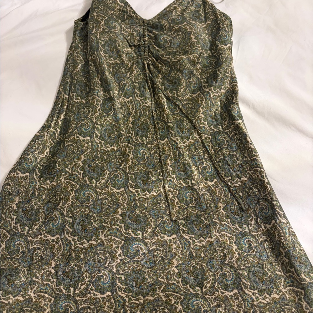 Elegant‎ slip Green  Patterned Dress - Picture 2 of 7